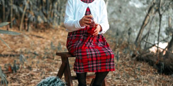 How an Artificial Lit Christmas Tree Brings Families Together